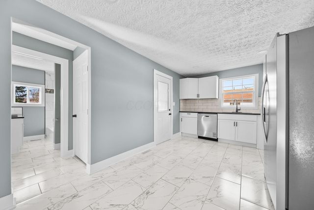 1885 Case Road, Columbus, OH 43224