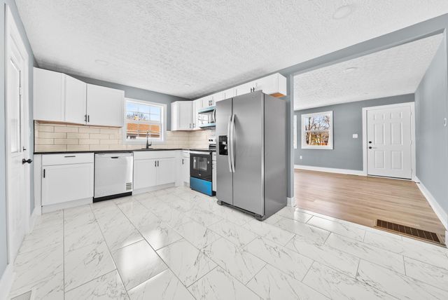 1885 Case Road, Columbus, OH 43224