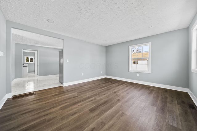 1885 Case Road, Columbus, OH 43224