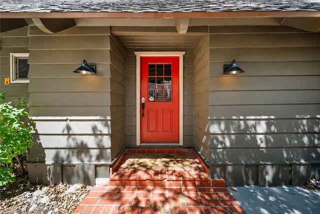 43564 Yosemite, Big Bear Lake, CA 92315