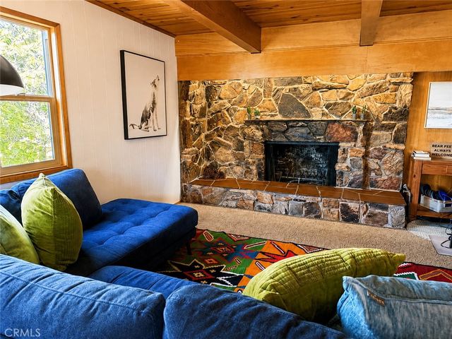 43564 Yosemite, Big Bear Lake, CA 92315