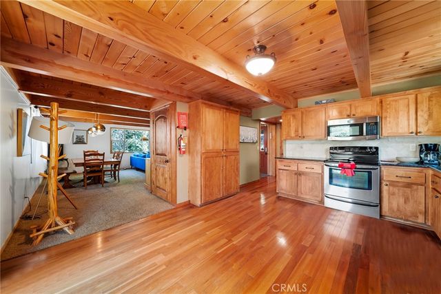 43564 Yosemite, Big Bear Lake, CA 92315