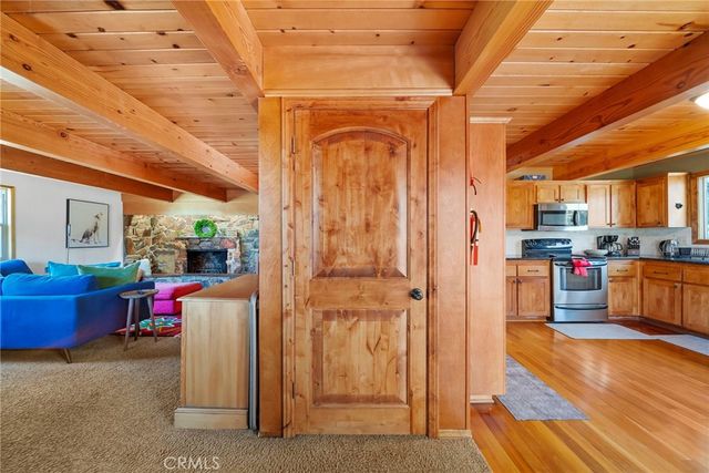 43564 Yosemite, Big Bear Lake, CA 92315
