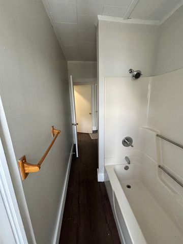 615 Clay Street, Manchester, NH 03103