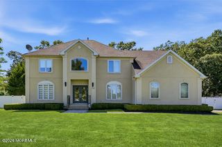 54 Georgetown Road, Eatontown, NJ 07724