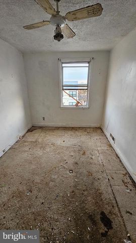 3229 WESTMONT AVE, Baltimore, MD 21216