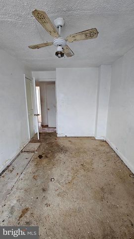 3229 WESTMONT AVE, Baltimore, MD 21216