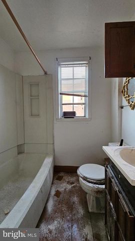 3229 WESTMONT AVE, Baltimore, MD 21216