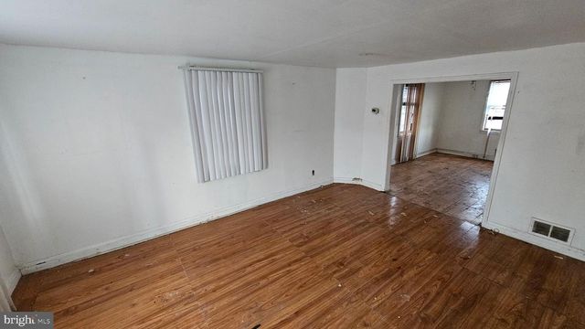 3229 WESTMONT AVE, Baltimore, MD 21216