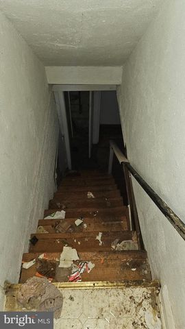 3229 WESTMONT AVE, Baltimore, MD 21216