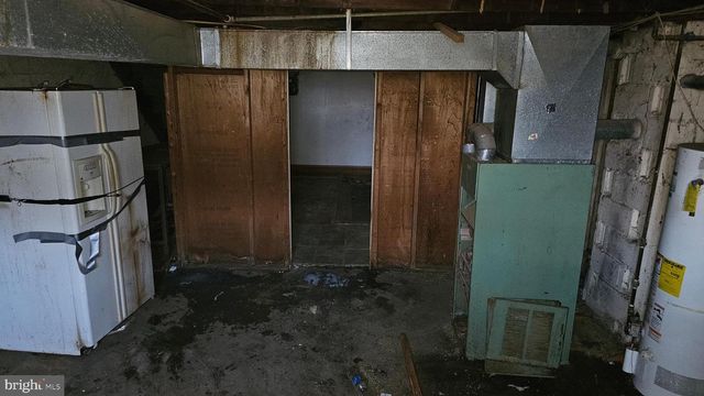 3229 WESTMONT AVE, Baltimore, MD 21216