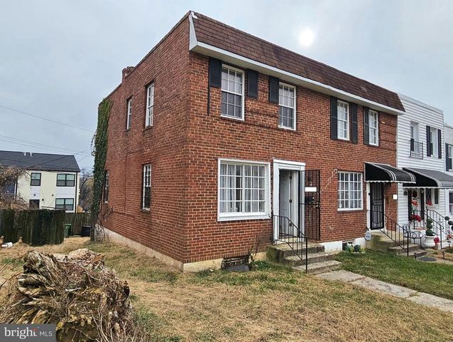 3229 WESTMONT AVE, Baltimore, MD 21216