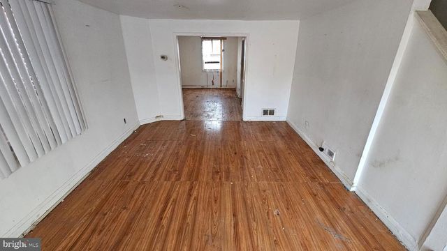 3229 WESTMONT AVE, Baltimore, MD 21216