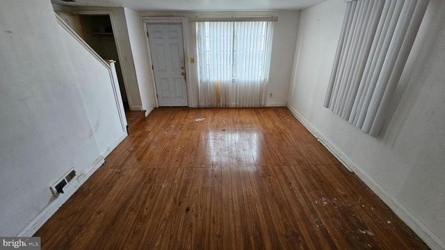 3229 WESTMONT AVE, Baltimore, MD 21216