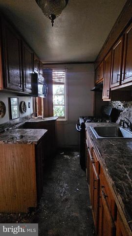 3229 WESTMONT AVE, Baltimore, MD 21216