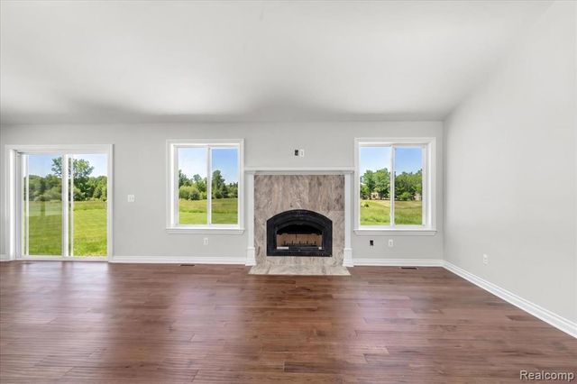 15175 Worden Rd., Holly, MI 48442
