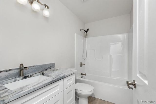 15175 Worden Rd., Holly, MI 48442