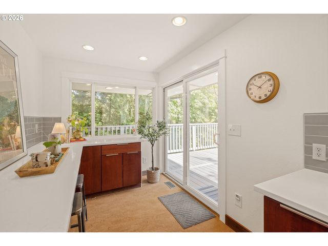 4073 Se ALDERCREST Rd, Milwaukie, OR 97222
