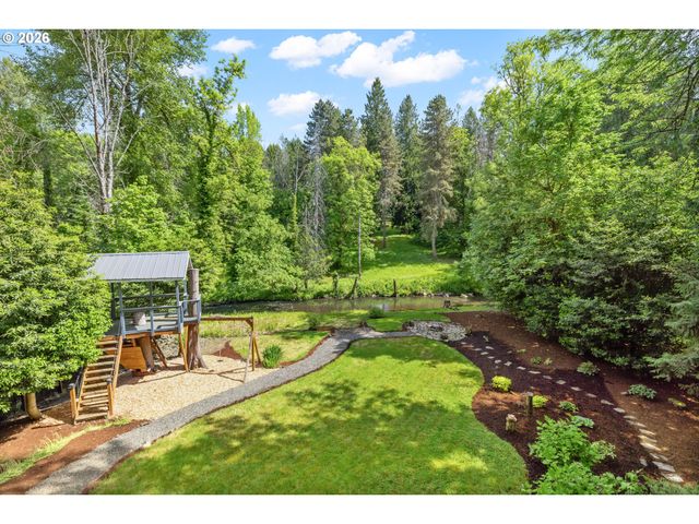 4073 Se ALDERCREST Rd, Milwaukie, OR 97222