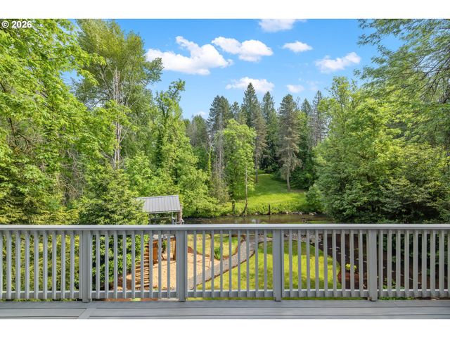 4073 Se ALDERCREST Rd, Milwaukie, OR 97222