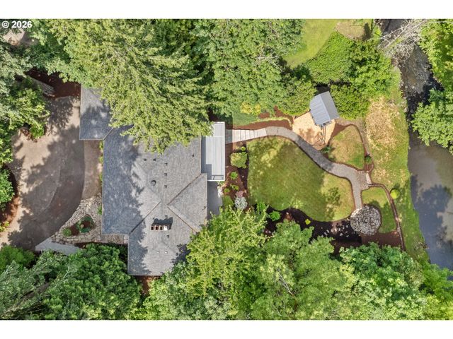 4073 Se ALDERCREST Rd, Milwaukie, OR 97222