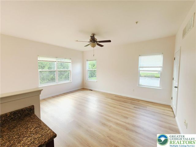 937 King Way, Upper Macungie Twp, PA 18031