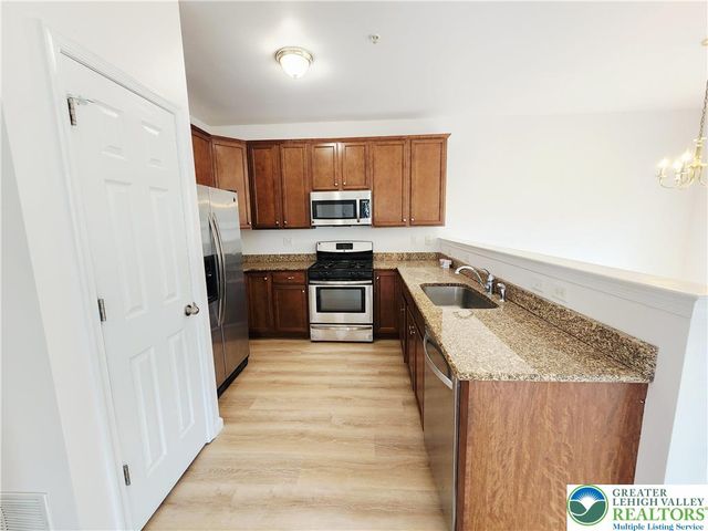 937 King Way, Upper Macungie Twp, PA 18031