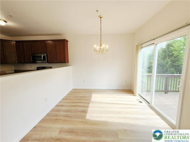 937 King Way, Upper Macungie Twp, PA 18031
