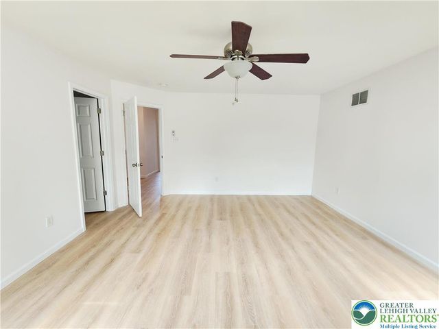 937 King Way, Upper Macungie Twp, PA 18031