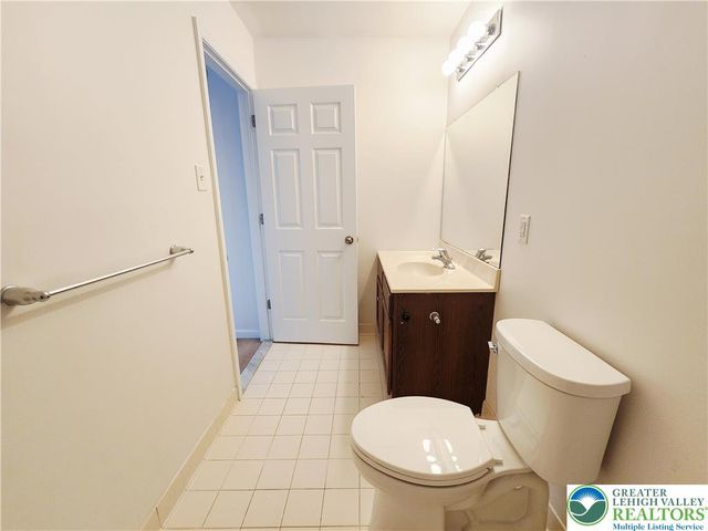 937 King Way, Upper Macungie Twp, PA 18031