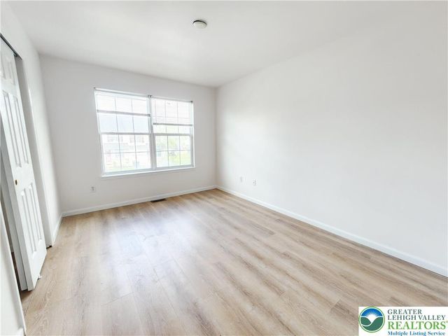 937 King Way, Upper Macungie Twp, PA 18031