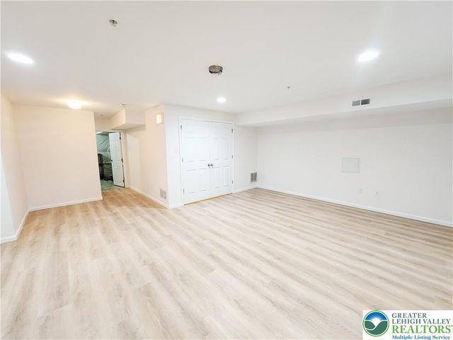 937 King Way, Upper Macungie Twp, PA 18031