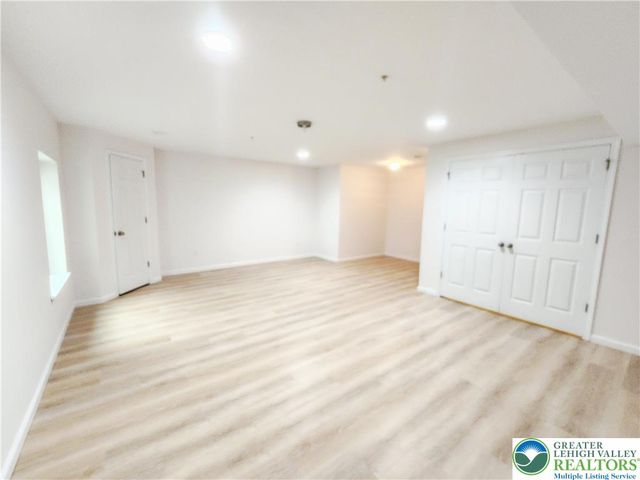 937 King Way, Upper Macungie Twp, PA 18031