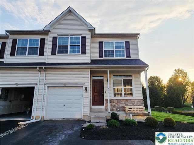 937 King Way, Upper Macungie Twp, PA 18031