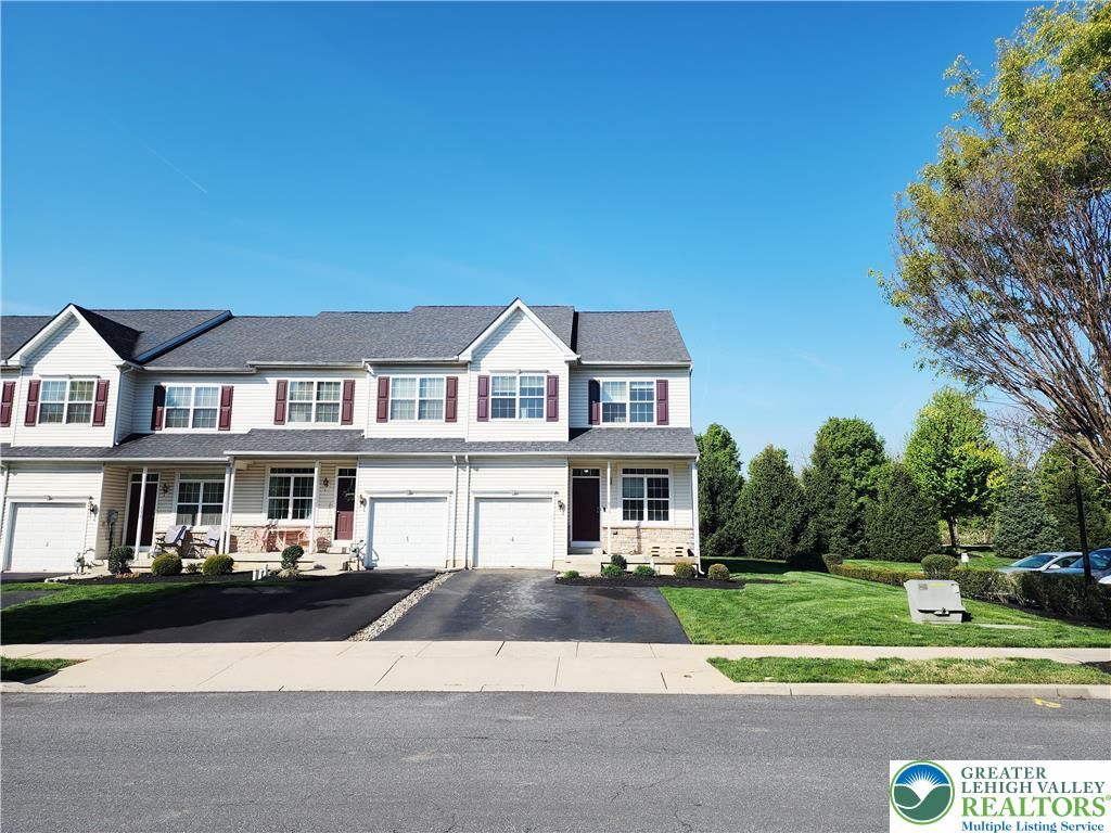937 King Way, Upper Macungie Twp, PA 18031