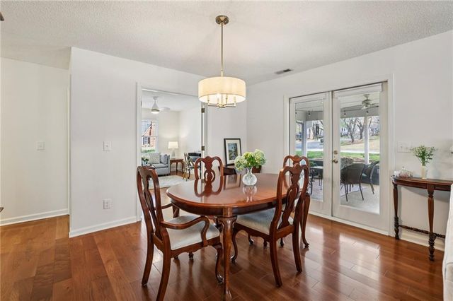 615 Roswell Green Lane, Roswell, GA 30075