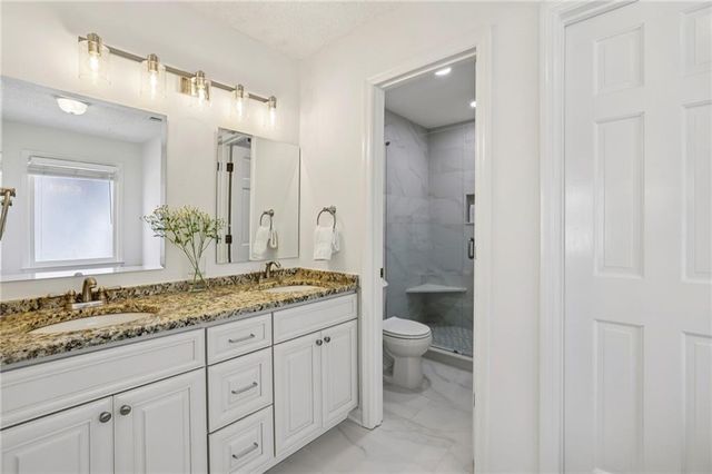 615 Roswell Green Lane, Roswell, GA 30075