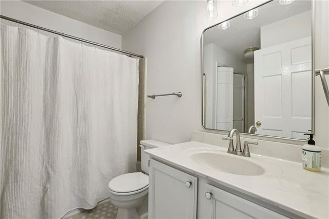 615 Roswell Green Lane, Roswell, GA 30075