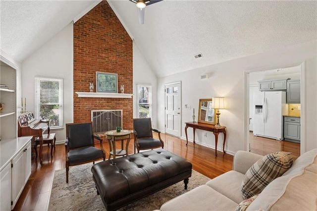 615 Roswell Green Lane, Roswell, GA 30075