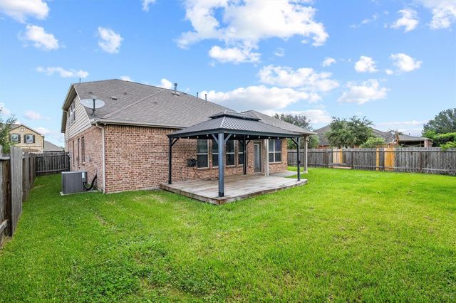14618 N Carolina Green Drive N, Cypress, TX 77433