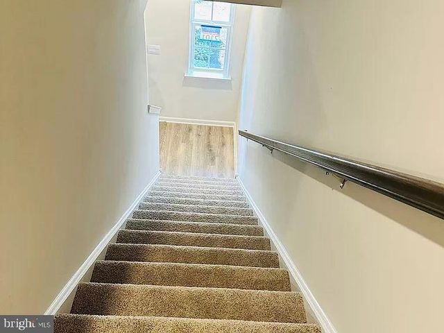 1268 MARTIN RD, Breinigsville, PA 18031