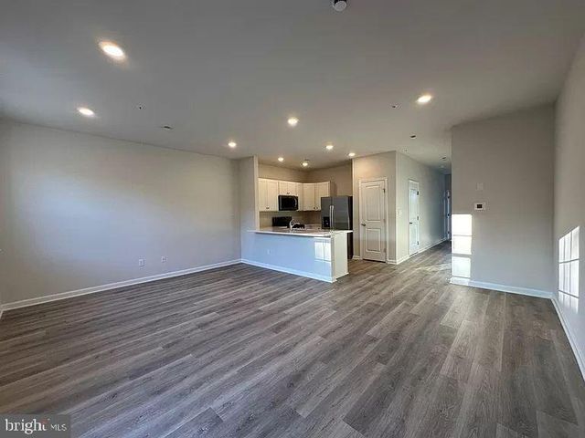 1268 MARTIN RD, Breinigsville, PA 18031