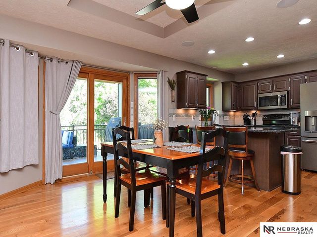 21890 Plum Creek Drive, Gretna, NE 68028