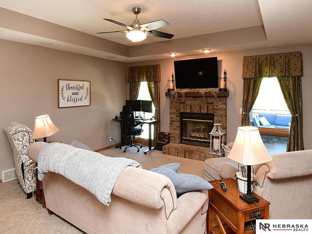 21890 Plum Creek Drive, Gretna, NE 68028
