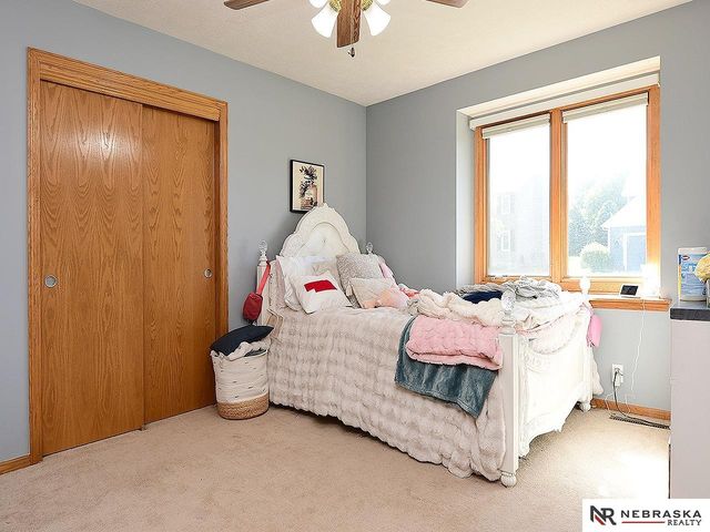 21890 Plum Creek Drive, Gretna, NE 68028