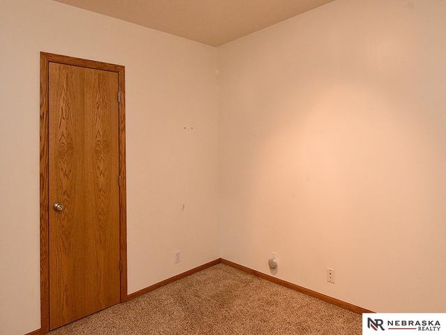 21890 Plum Creek Drive, Gretna, NE 68028