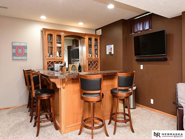 21890 Plum Creek Drive, Gretna, NE 68028