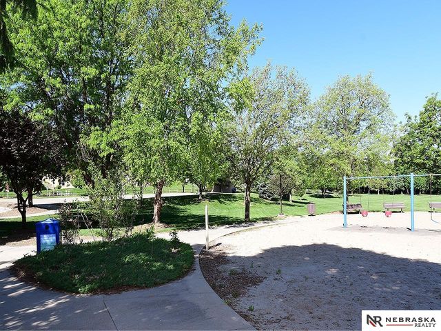 21890 Plum Creek Drive, Gretna, NE 68028