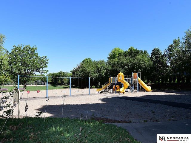 21890 Plum Creek Drive, Gretna, NE 68028