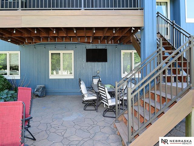 21890 Plum Creek Drive, Gretna, NE 68028
